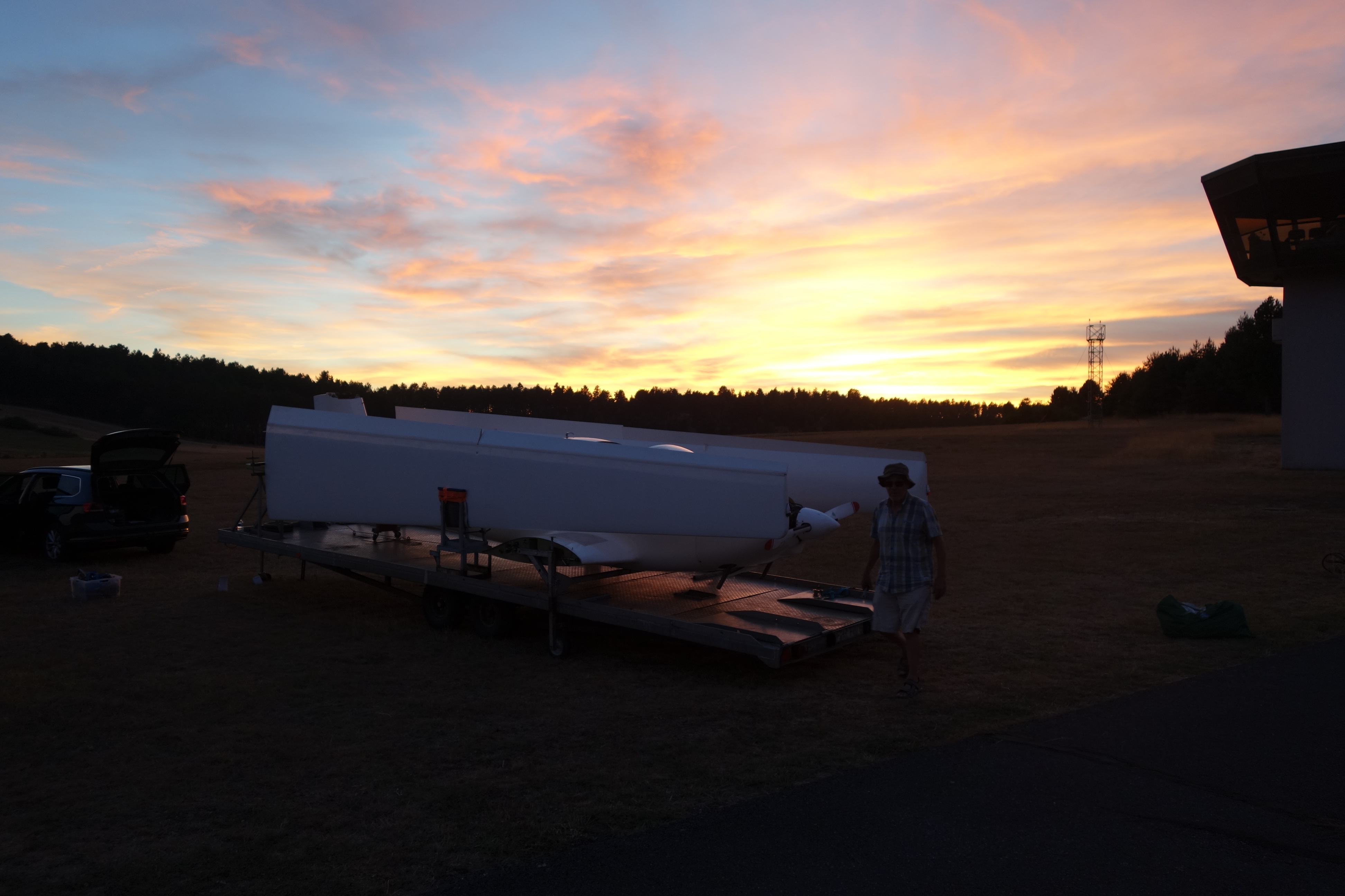 Trailer with aircraft in the evening
